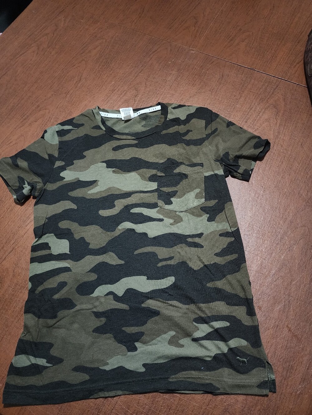 PINK Victoria's Secret Men's Camo Pocket Tee - Olive/Black